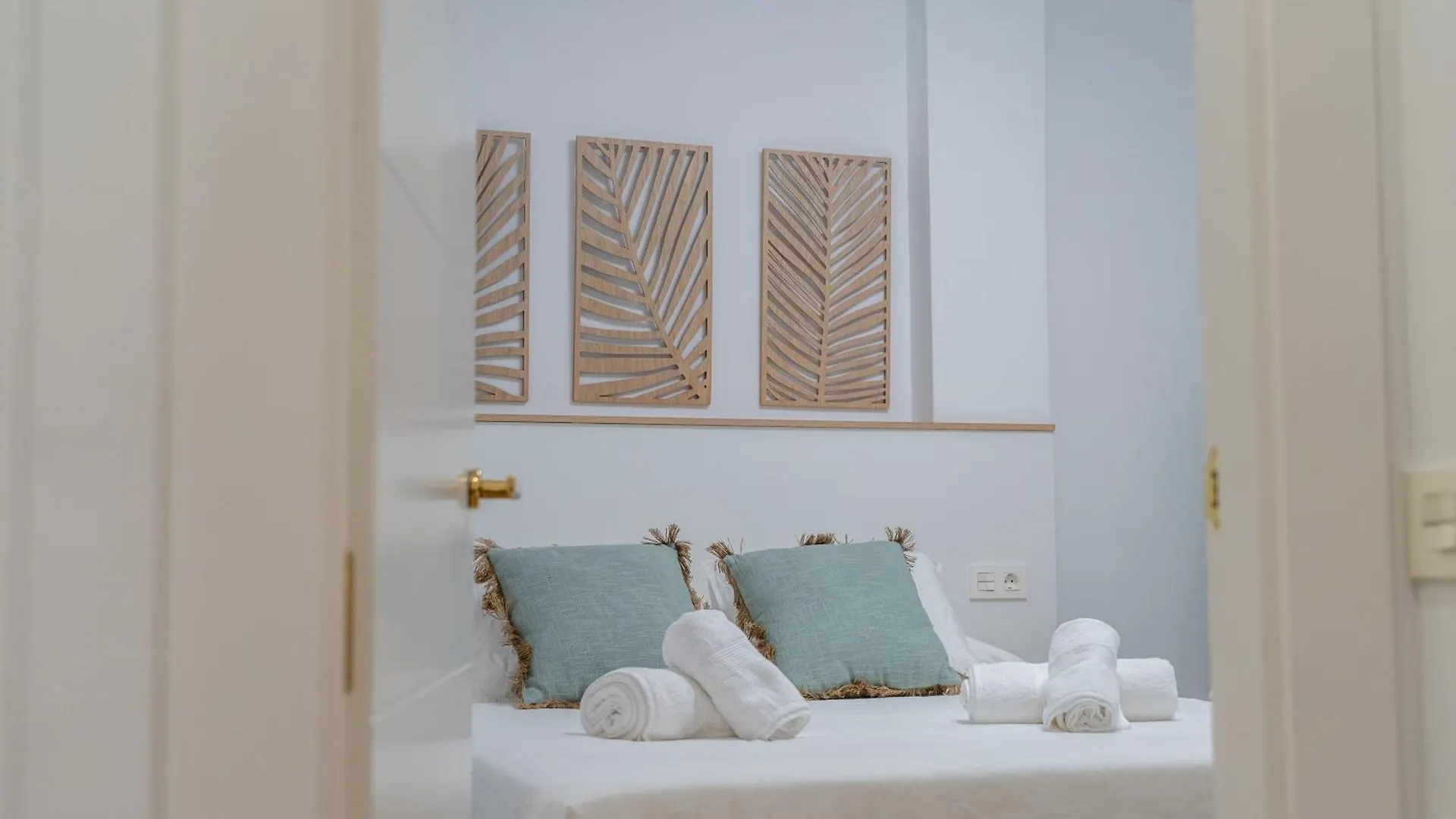 Prensa & Nice Courtyard By Ele Apartments Malaga 0*,  Spain