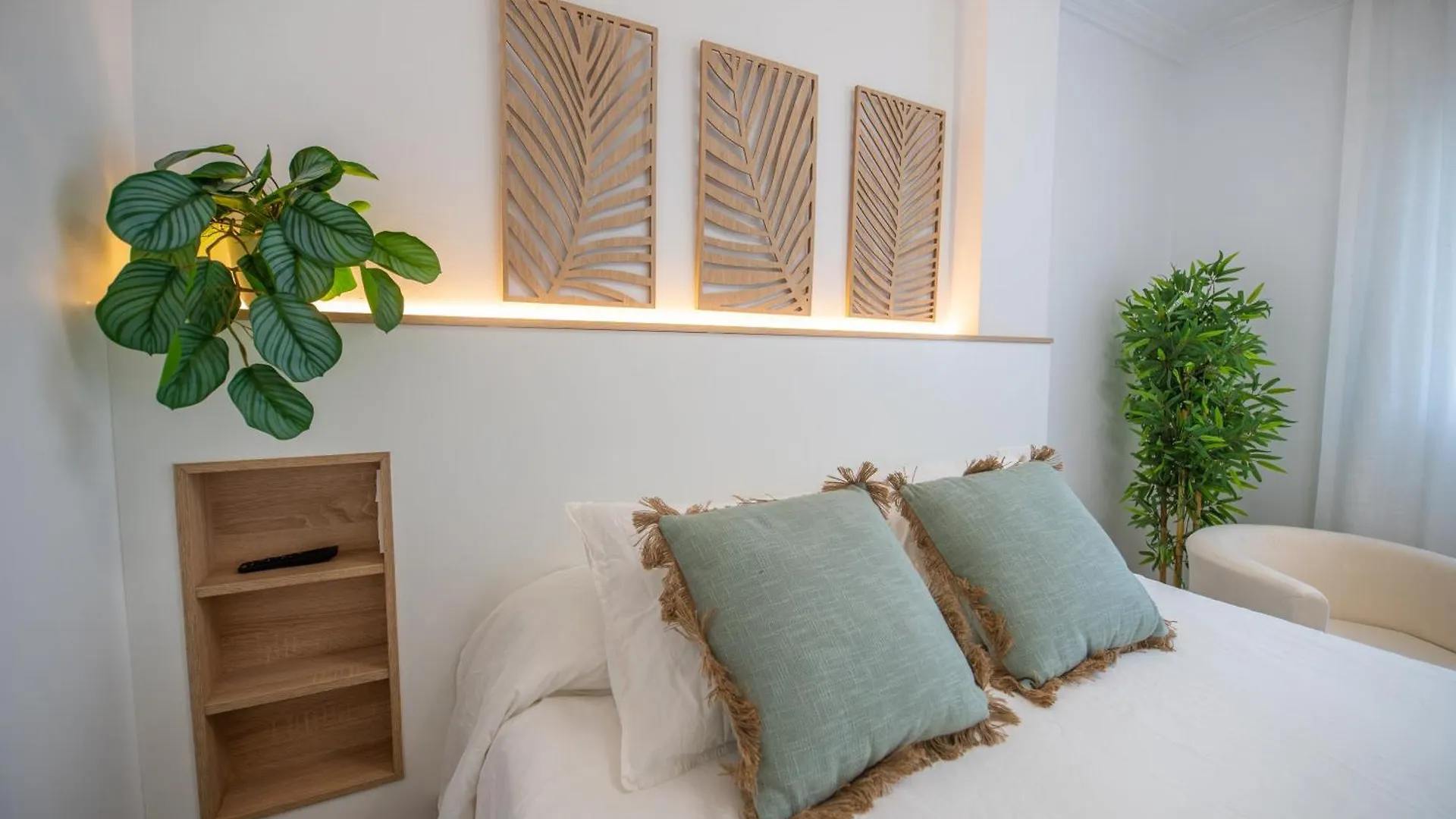 Prensa & Nice Courtyard By Ele Apartments Malaga